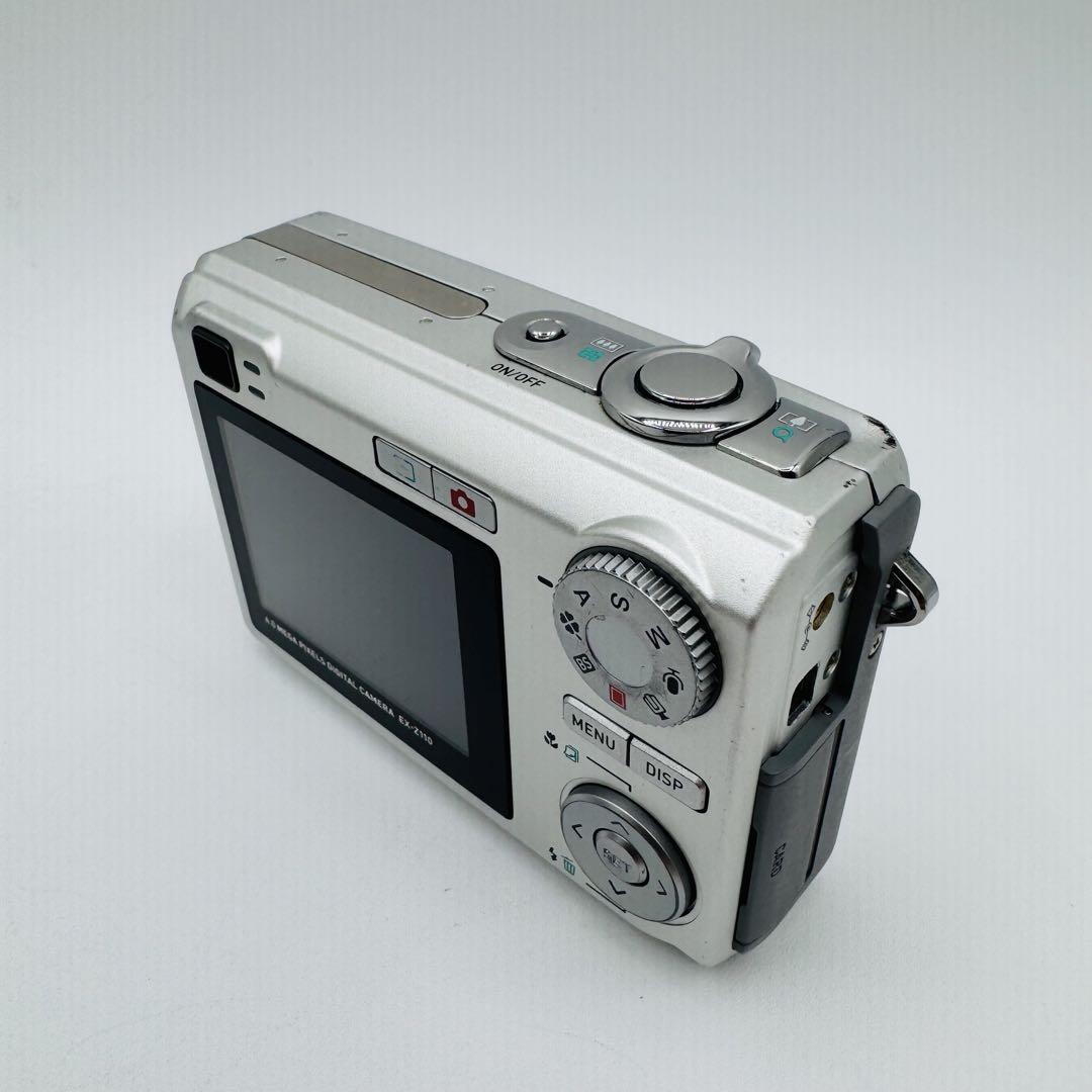 【美品】CASIO EXILIM EX-Z110 単三電池対応
