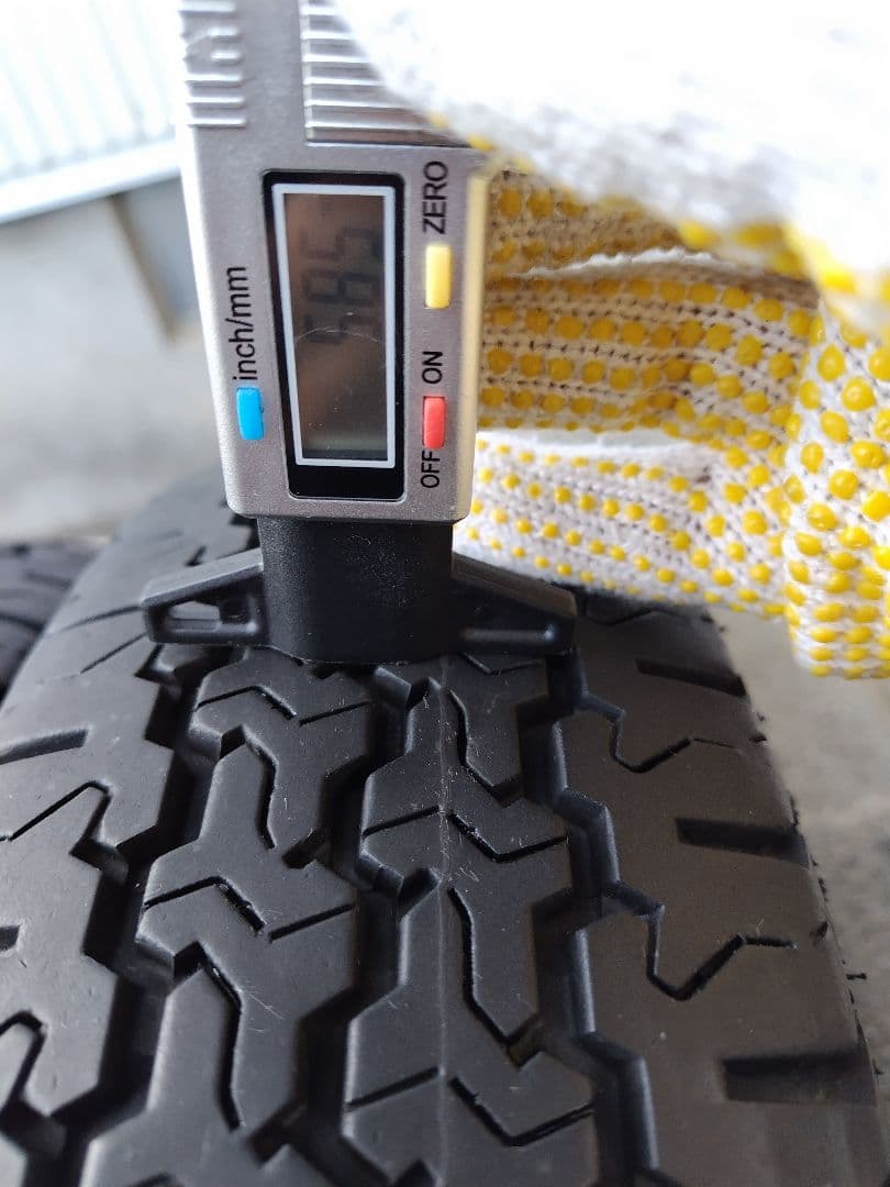 Ⓑ145/80R12・LT【2/2】軽トラノーマルタイヤ・鉄ホイール付2本のみ Ⓑ145/80R12・LT【2/2】軽トラノーマルタイヤ・鉄ホイール付2本のみ