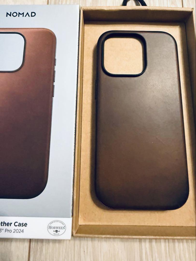 NOMAD Modern Leather Case 16pro用