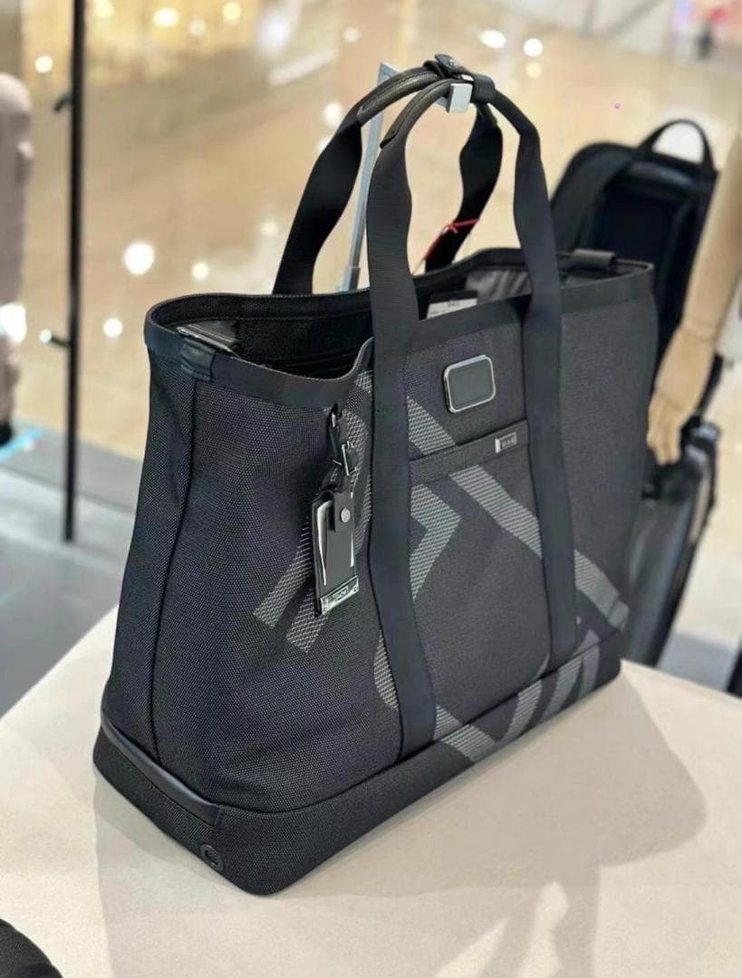 TUMIキャリーオールトートバック TUMIキャリーオールトートバック