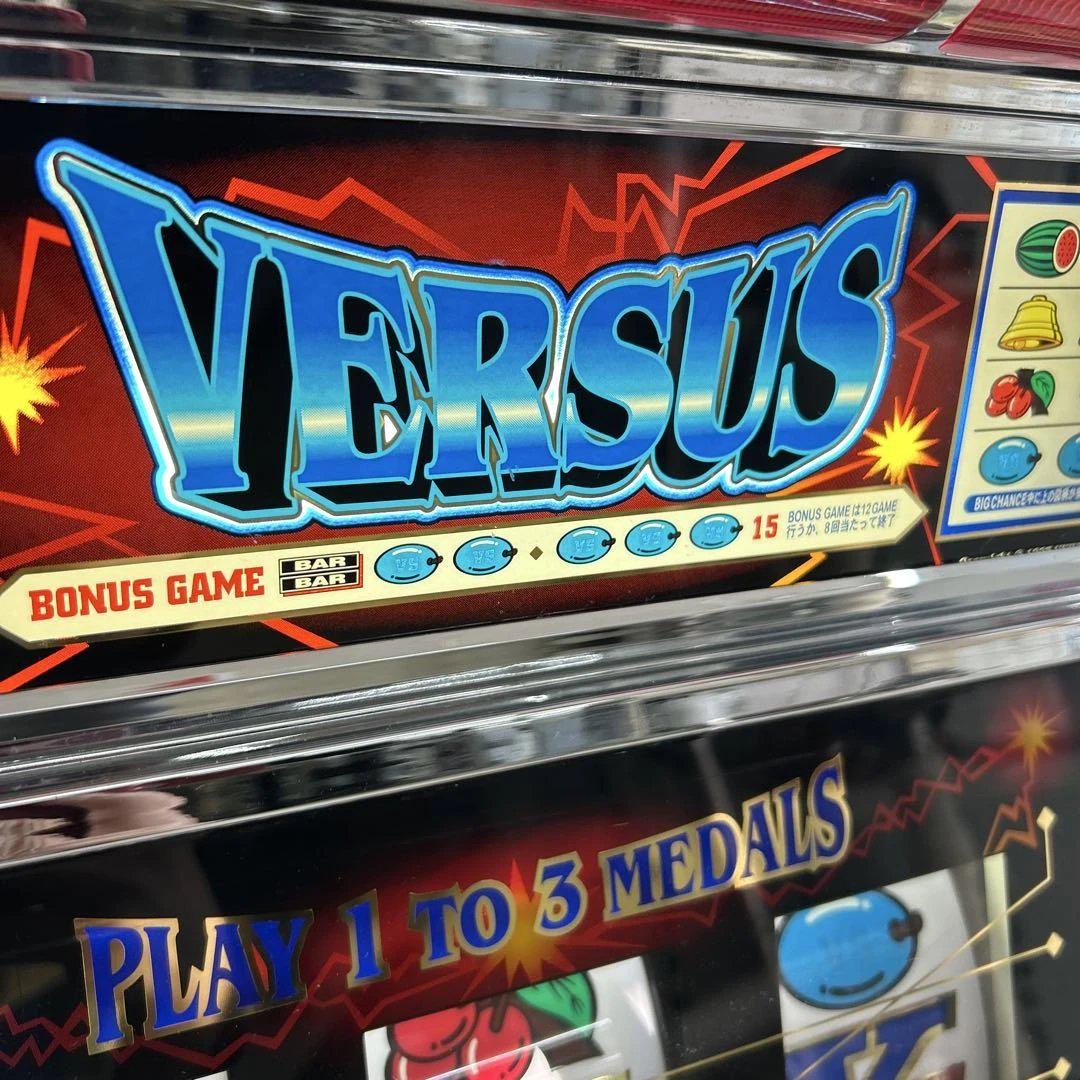 VERSUS バーサス スロット 4号機 メダル付き