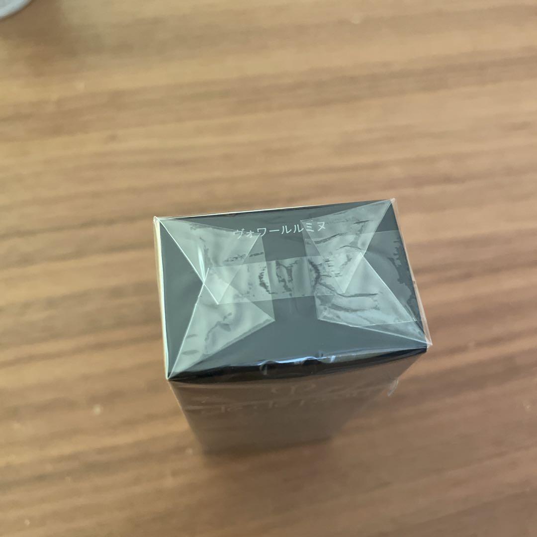 新品クレドポーボーテ ヴォワールルミヌ