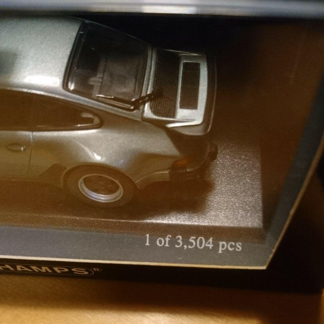 1/43 ミニチャンプス 911Turbo