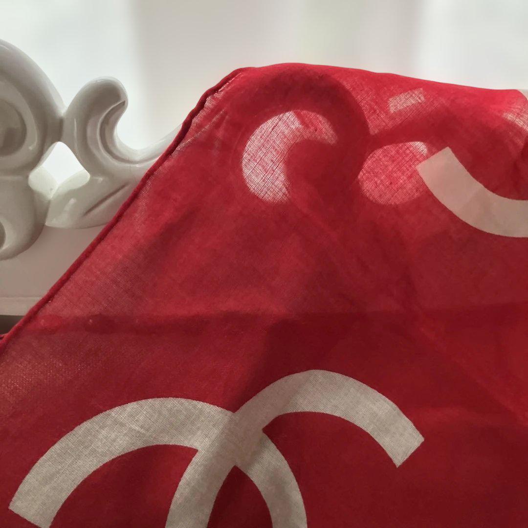 CHANEL ロゴデザイン シルクスカーフ 赤