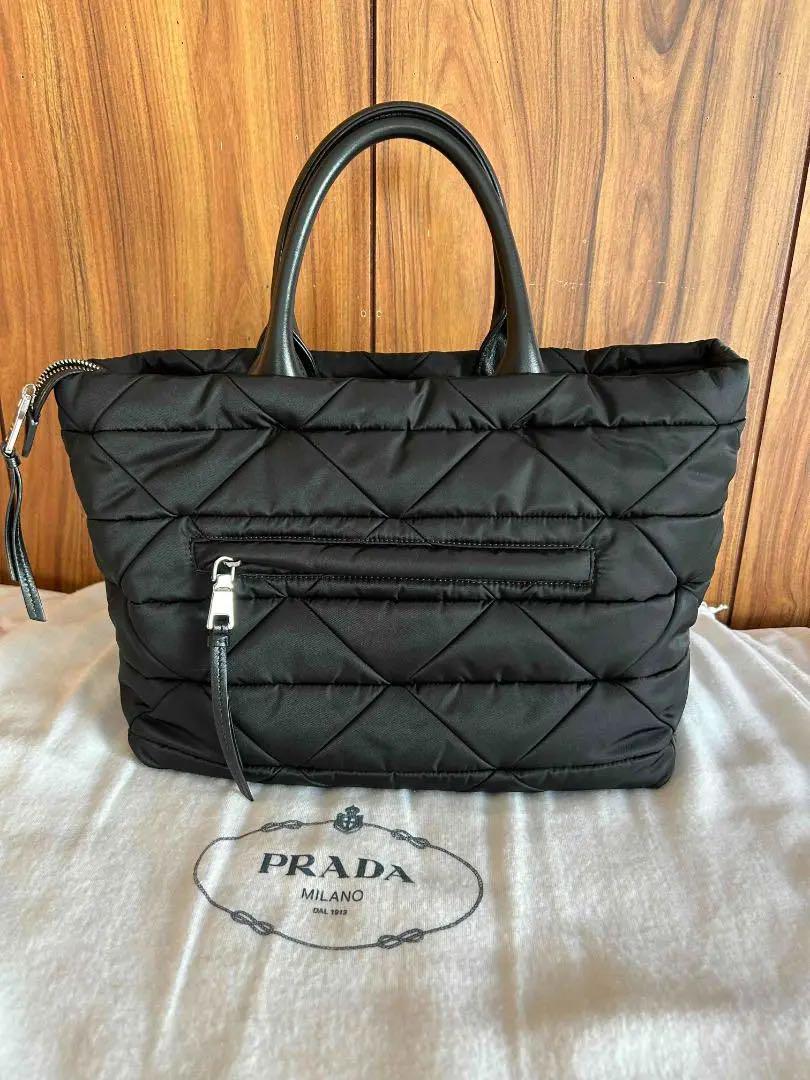 プラダ　ミディアム パデッドRe-Nylon トートバッグ　ショルダーバッグ