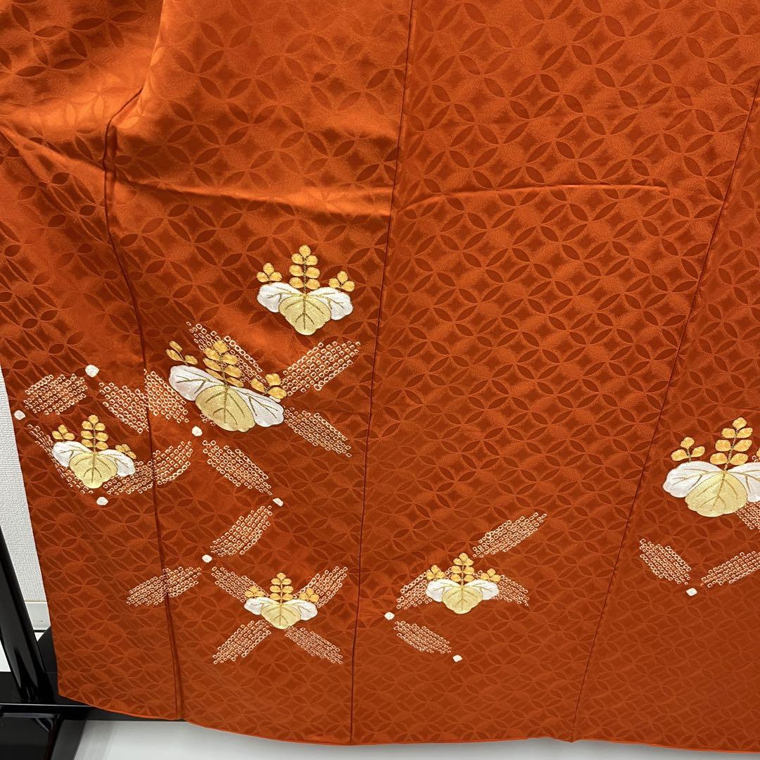 付下げ 金駒刺繍 絞りの加工 紋なし 正絹 着付け 和装 i-3063