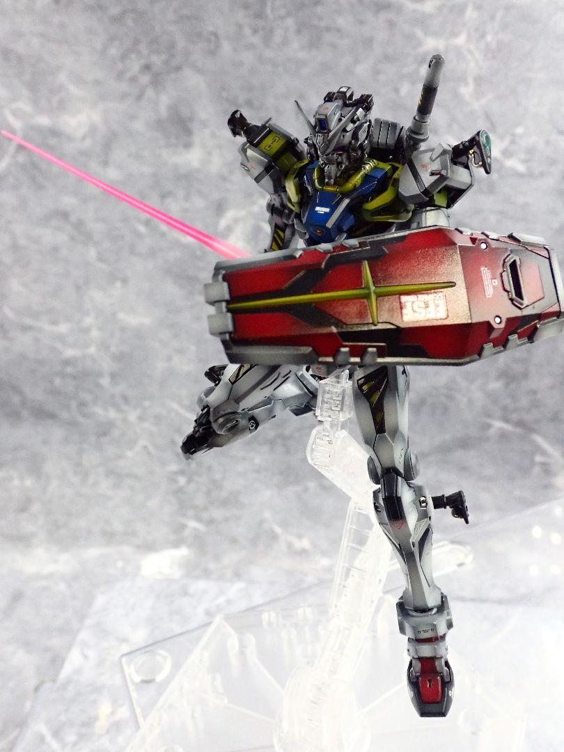 HG ジークアクス 白いガンダム(元は赤いガンダム) ガンプラ 全塗装 完成品