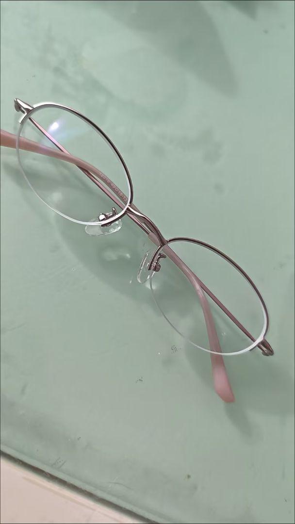 シルバーオーバルフレーム眼鏡