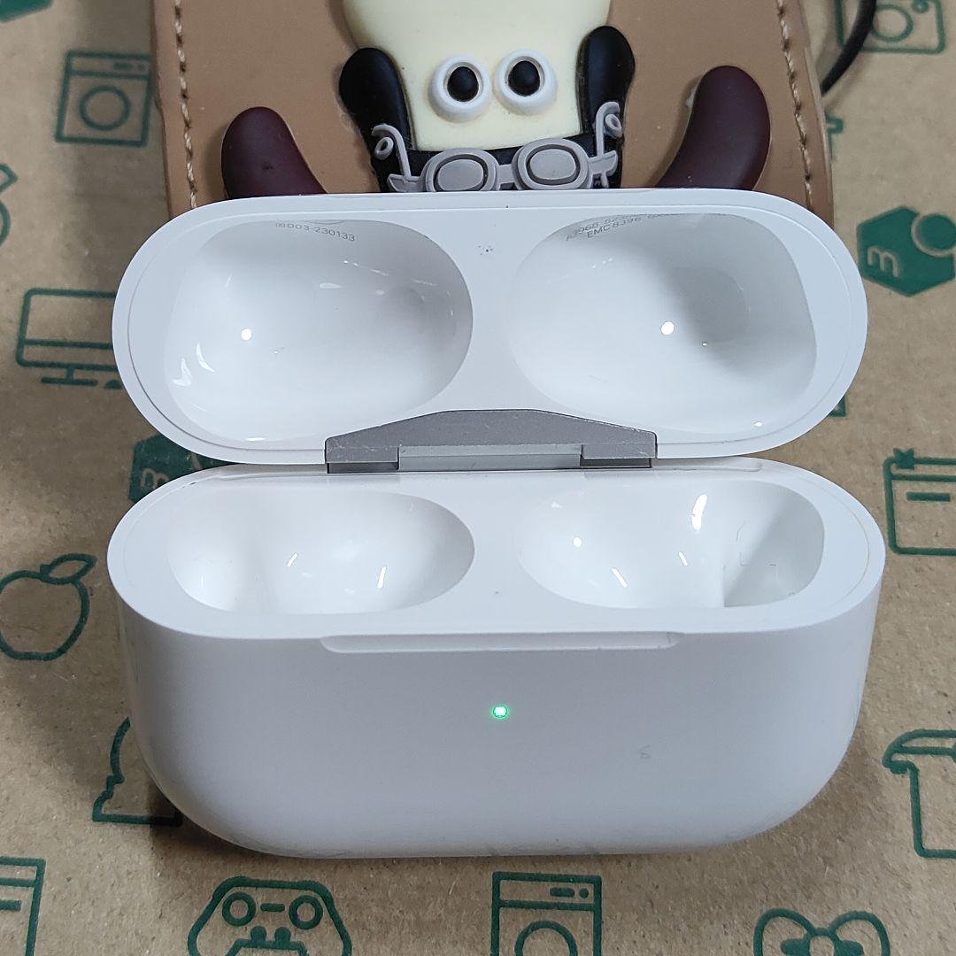 Apple AirPods Pro 2世代 充電ケースのみ 750