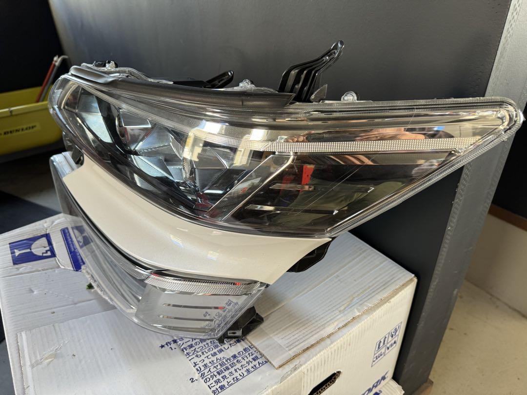 AE86 レビン ヘッドライト コーナーレンズ 左右セット 希少の