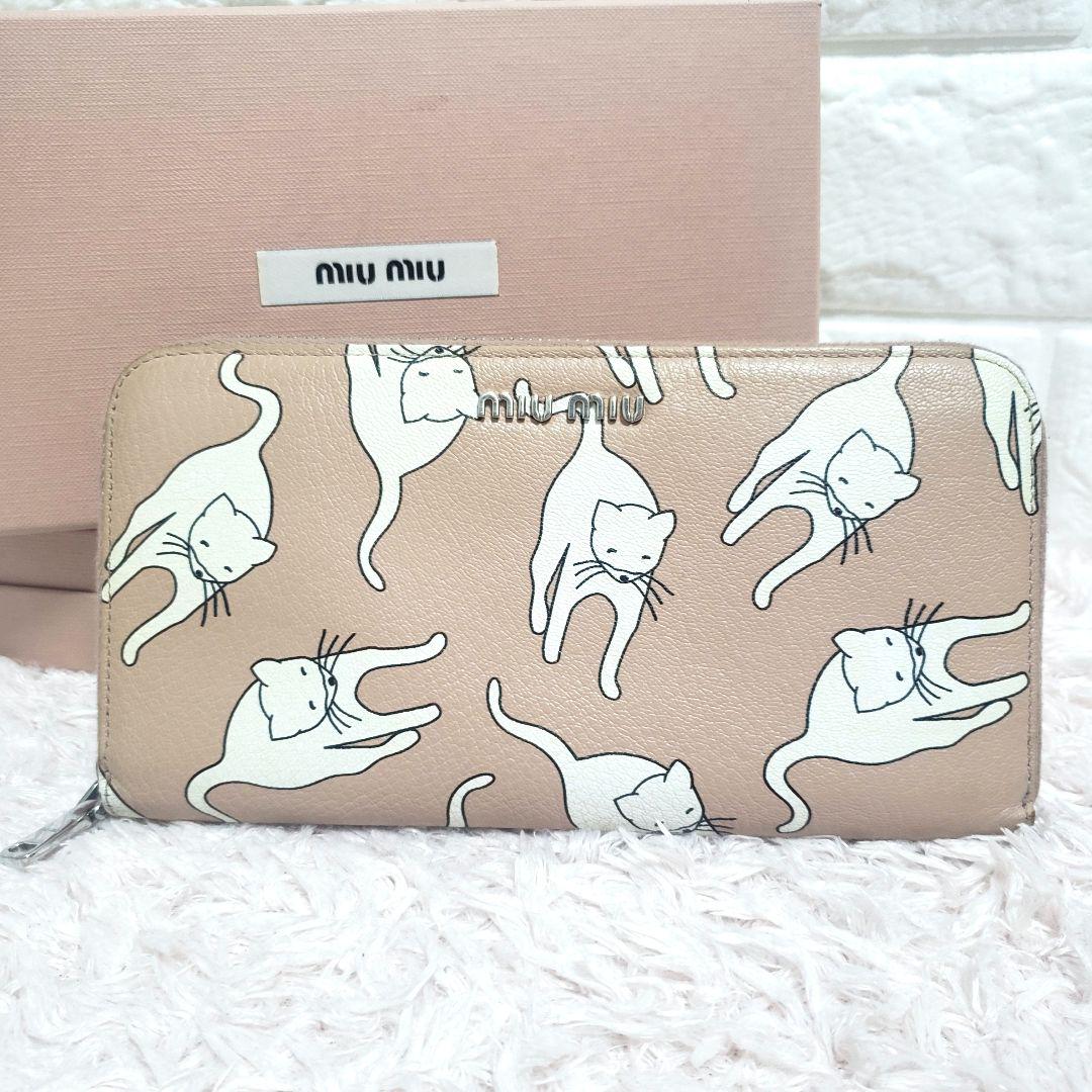 ずっと気になってた MIUMIU ミュウミュウ ネコ 猫総柄 ラウンドファスナー長財布 小物