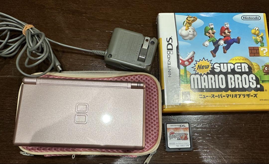 Nintendo DS Lite ピンク 本体 + カセット付き 6,900円