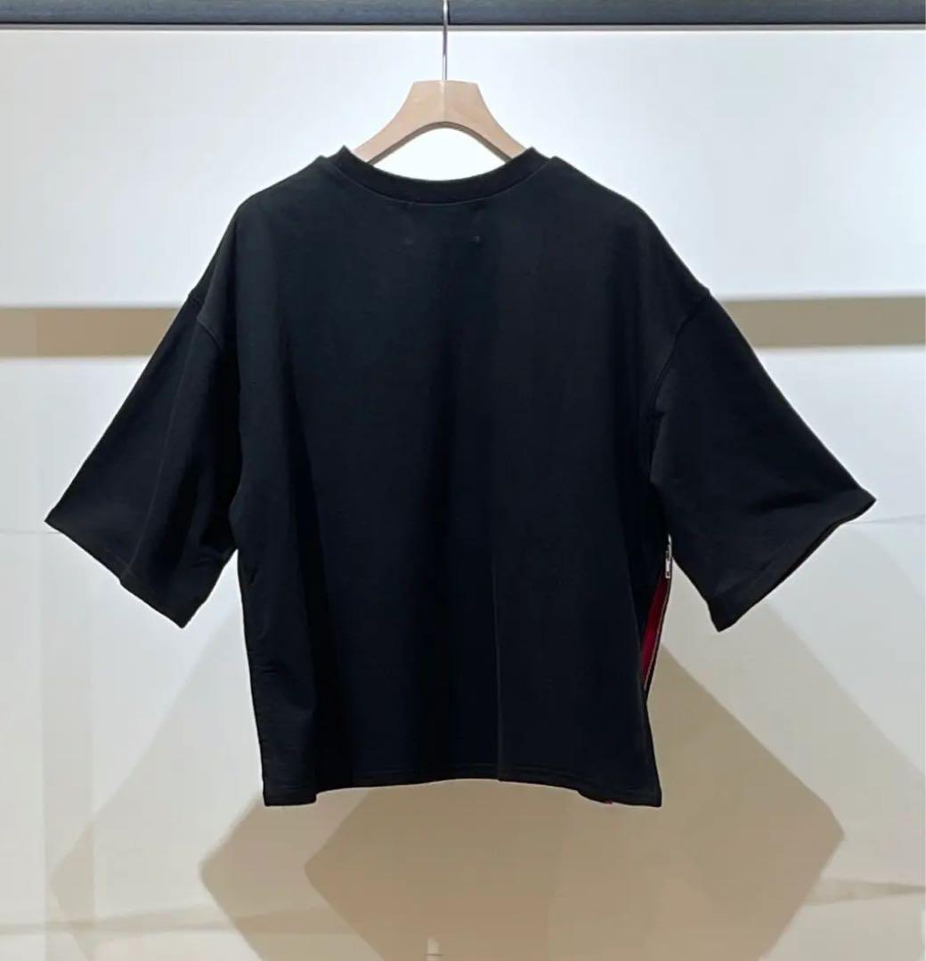 TRANOI（トラノイ）の「TRANOI. サイドZIPスエット（Tシャツ