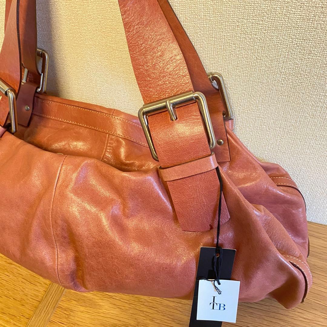 新品未使用　ジャンニキャリーニ　レザートートバッグ　イタリア製　ショルダー