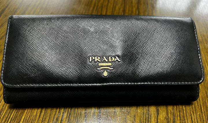 PRADA プラダ 長財布 黒×ピンク PRADA プラダ 長財布 黒×ピンク
