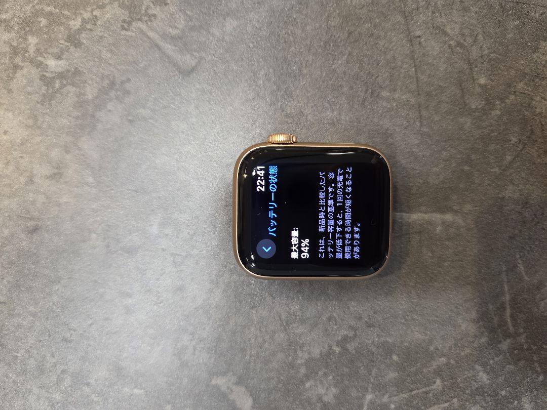 Apple Watch SE第一世代　アルミゴールド　セルラー　40mm　94%