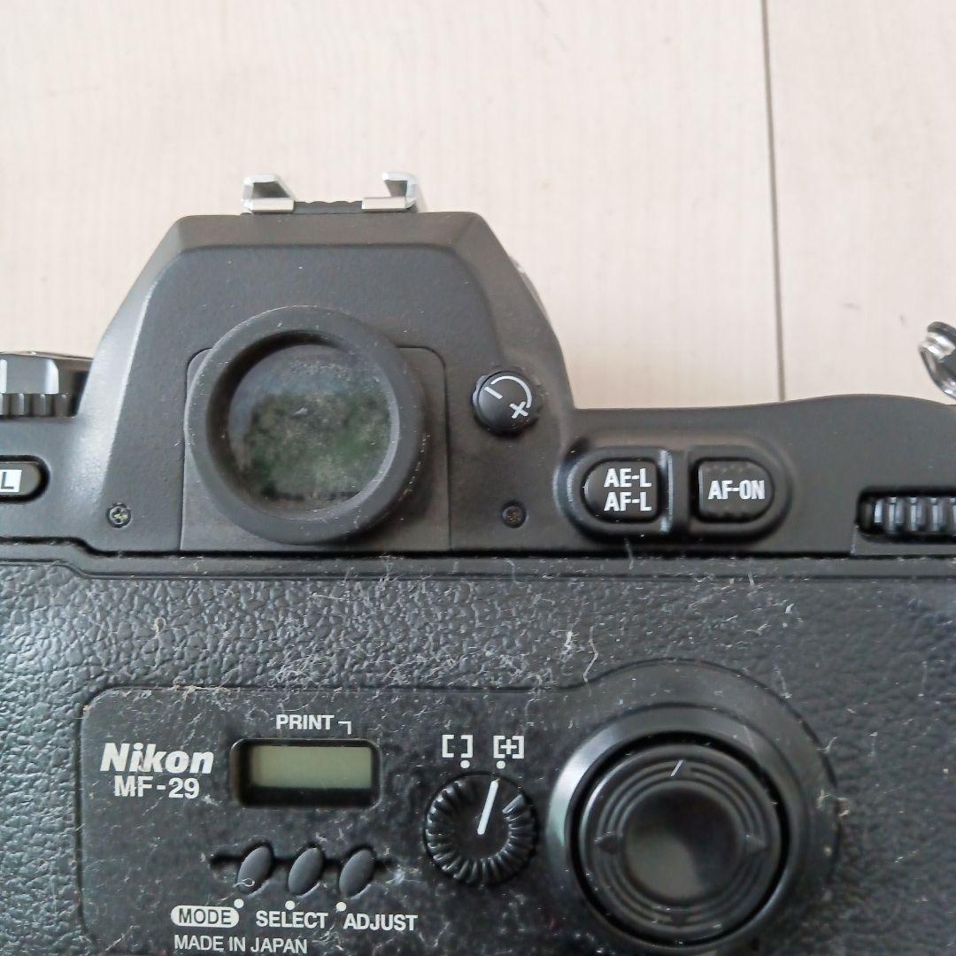 55.NIKON　Ｆ100 レ