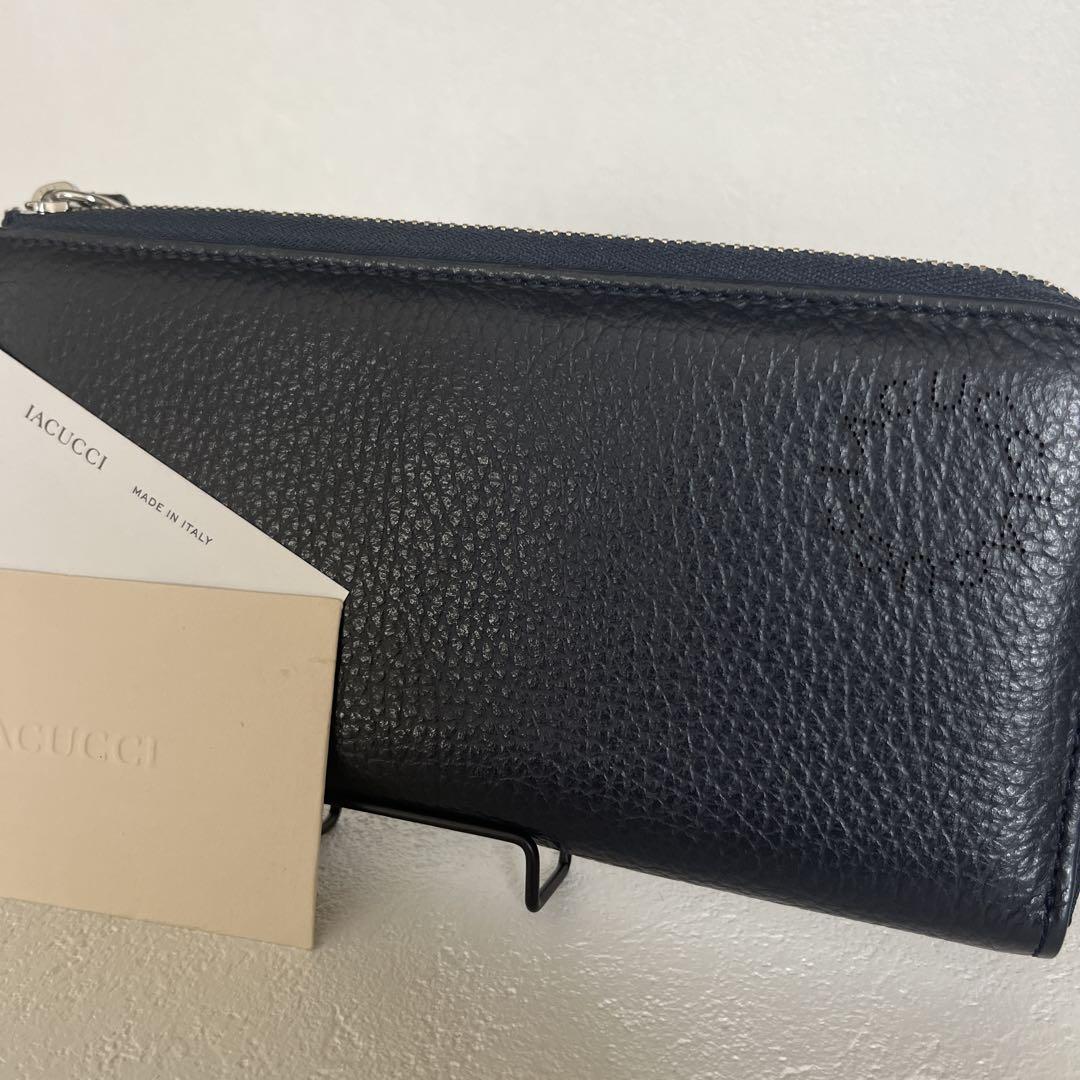●良品　イアクッチ　IACUCCI 長財布　リサッカウォレット　ジップ