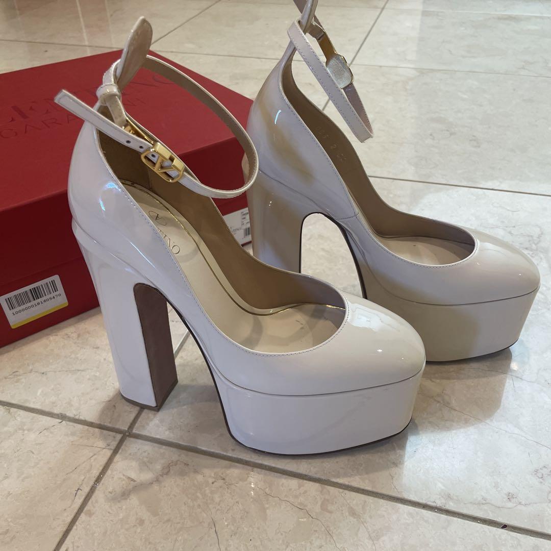 VALENTINO GARAVANI☆パテントレザー プラットフォームパンプス VALENTINO GARAVANIパテントレザープラットフォームパンプス36