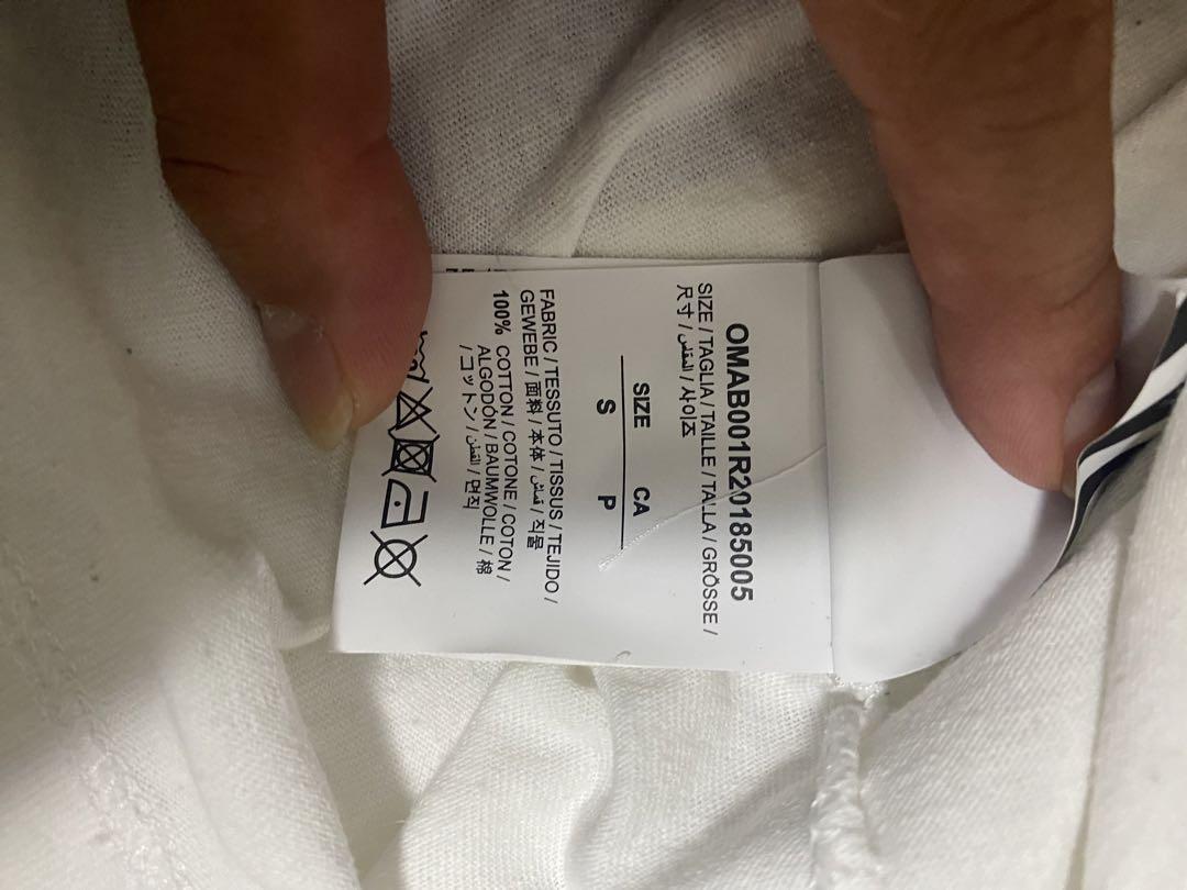Off-White ロングTシャツ　
カットソー