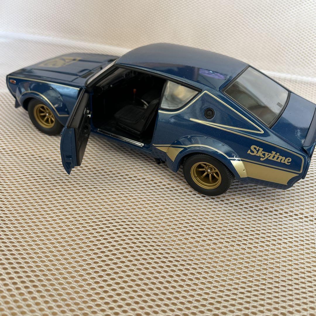 ミニカー NISSAN SKYLINE GT-R 2000 (KPGC110) 1:18