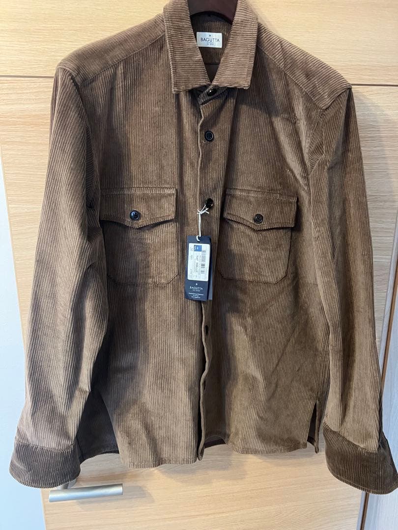 バグッタ　コーデュロイシャツ