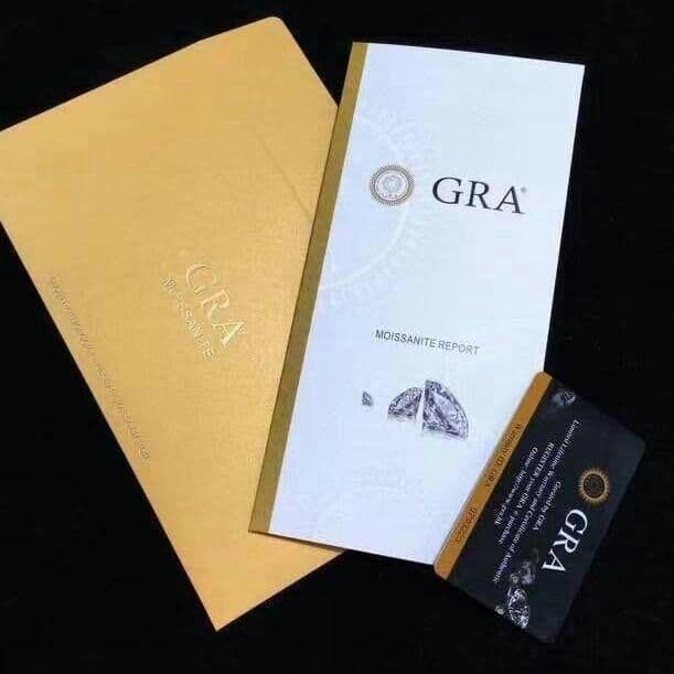 品質は非常に良い ?新品未使用?プラチナPT 950ダイヤモンドの指輪195