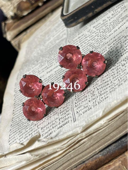 19246 ピンクのイヤリング 19246 ピンクのイヤリング