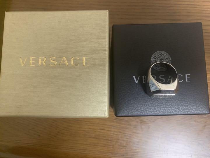VERSACEのリング　17号