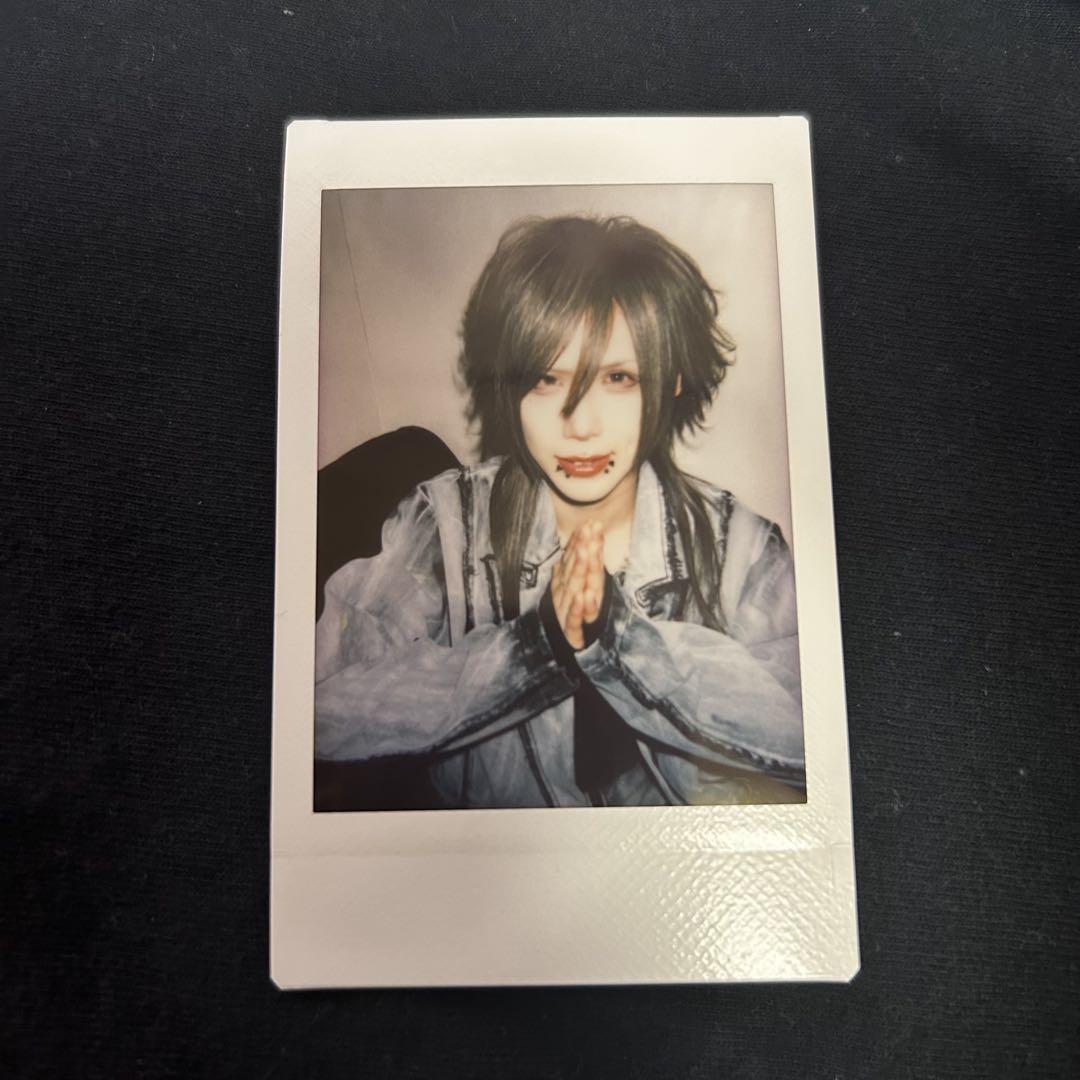 Royz 杙凪チェキ⑶ Amazon.co.jp: チェキ Royz 杙凪 くいな 私服 宝 : おもちゃ