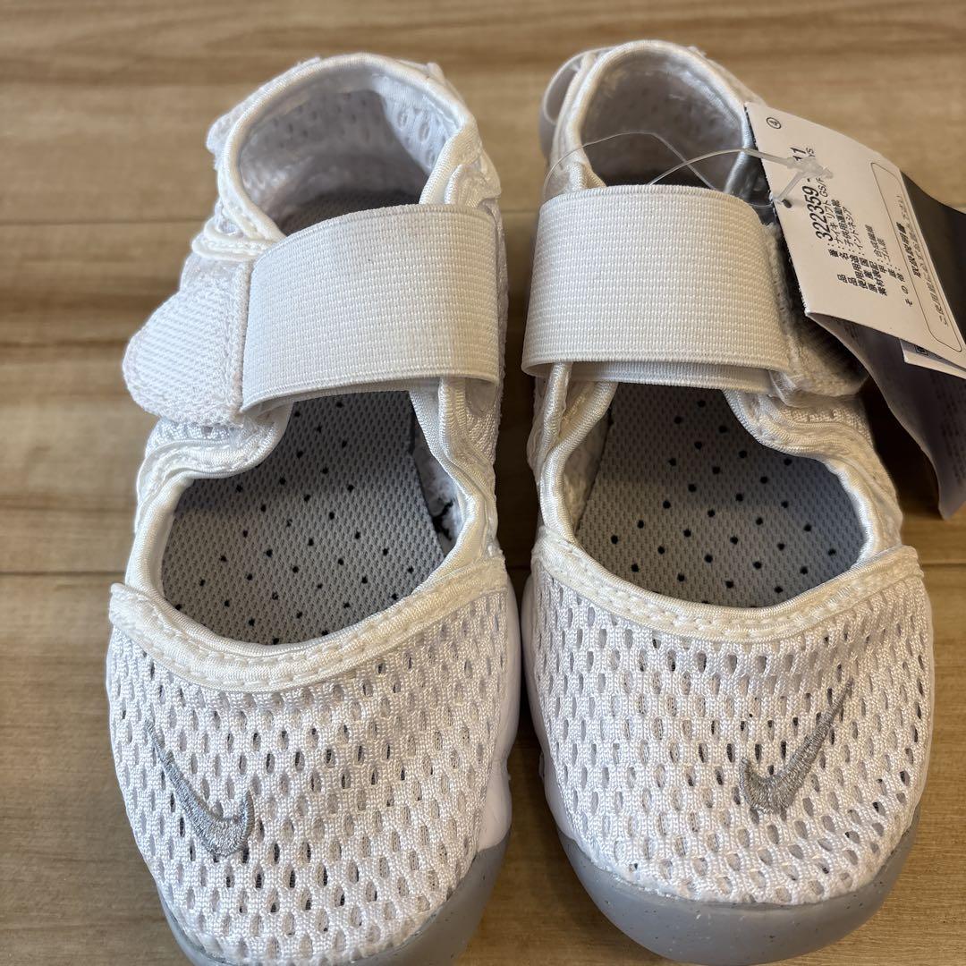 最終値下げ⬛︎新品タグ付き⬛︎NIKE エアリフト　白17cm 男の子　女の子