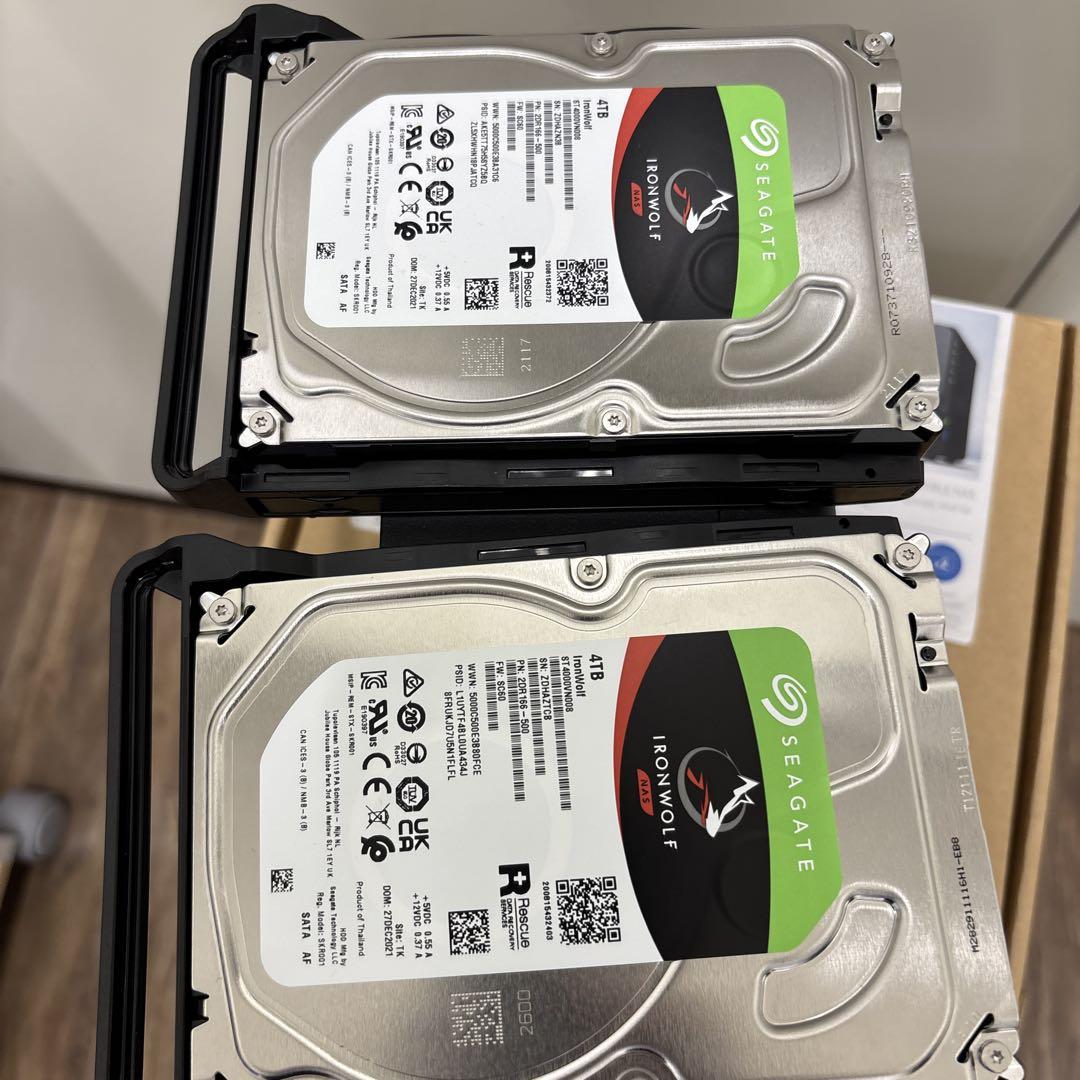 週末限定ンセール Synology DS220+/JP HDD4TBx2込み、メモリ4GB増設 外付けハードディスク・ドライブ