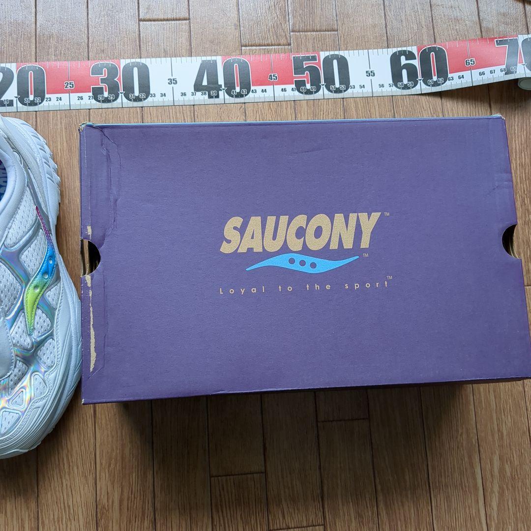 スニーカー　シューズ　靴　SAUCONY スニーカー　新品未使用　27.5cm
