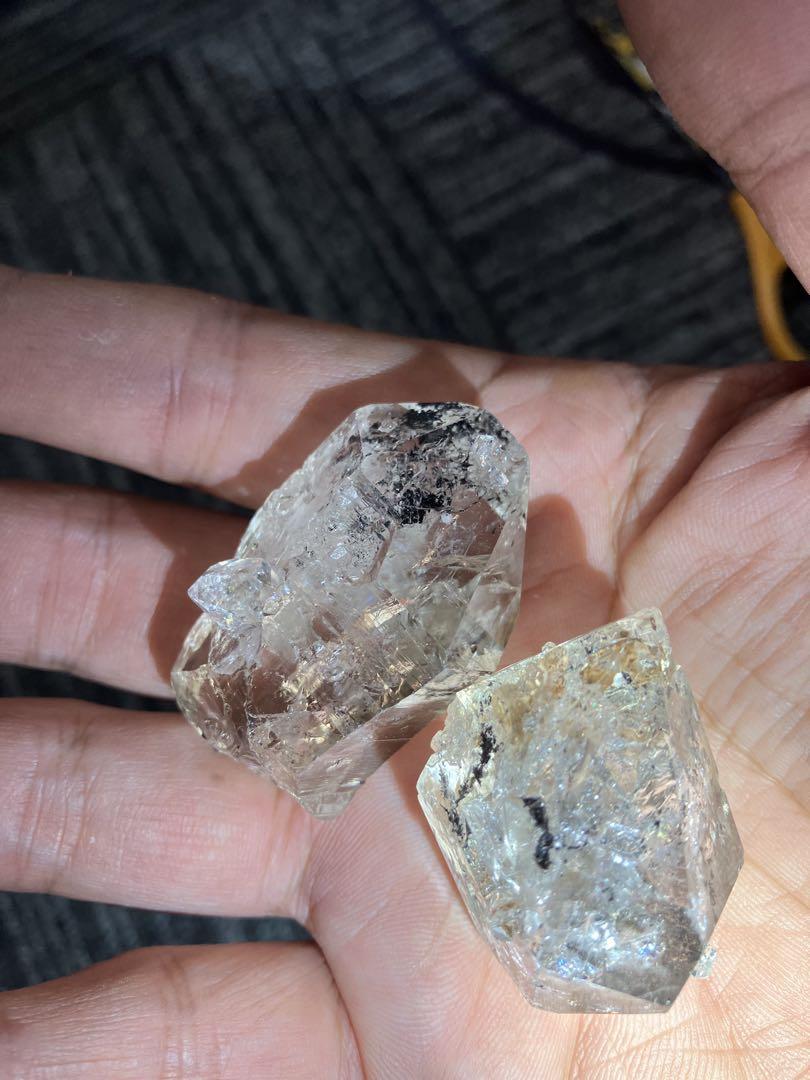 パキスタン産　水晶3個セット