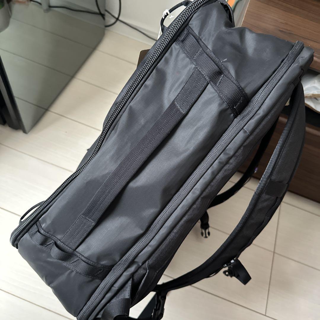 パタゴニア ブラックホール ミニ MLC 30L Black