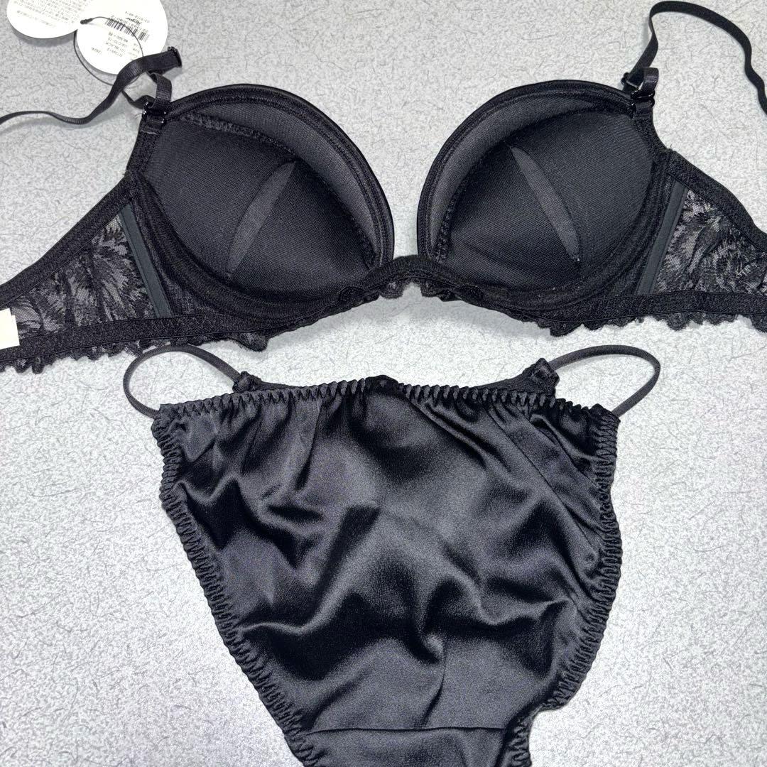 ラヴィジュール Ravijour ブラジャーショーツ セット ブラック