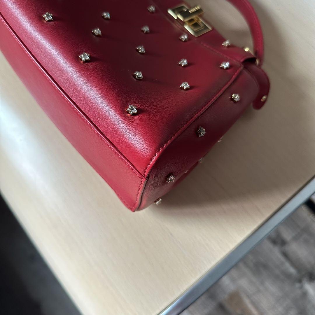 FENDI ピーカブー XS スタッズ レッド ナッパレザー ショルダーバッグ