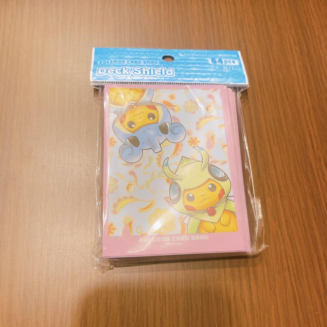 シンガポール1周年 ポンチョ着たピカチュウ - メルカリ