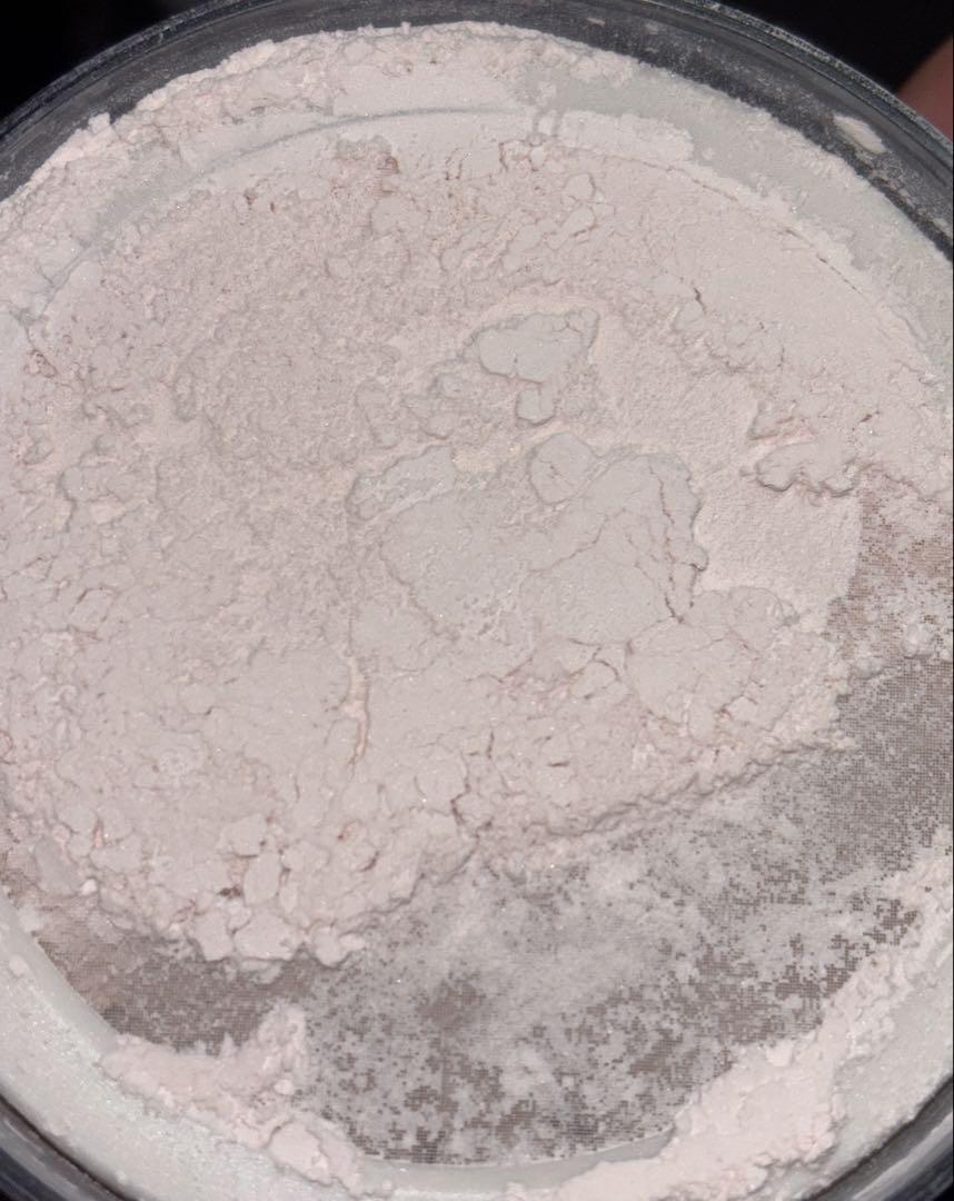 未使用　クレドポーボーテ プードルトランスパランs フェイスパウダー 30g