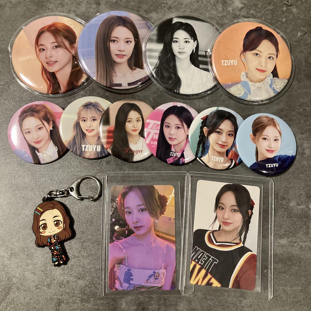 TWICE ダヒョン 缶バッジ サナ ナヨン TWICE サナ 缶バッチ 缶バッジ 12個セット まとめ売り - メルカリ