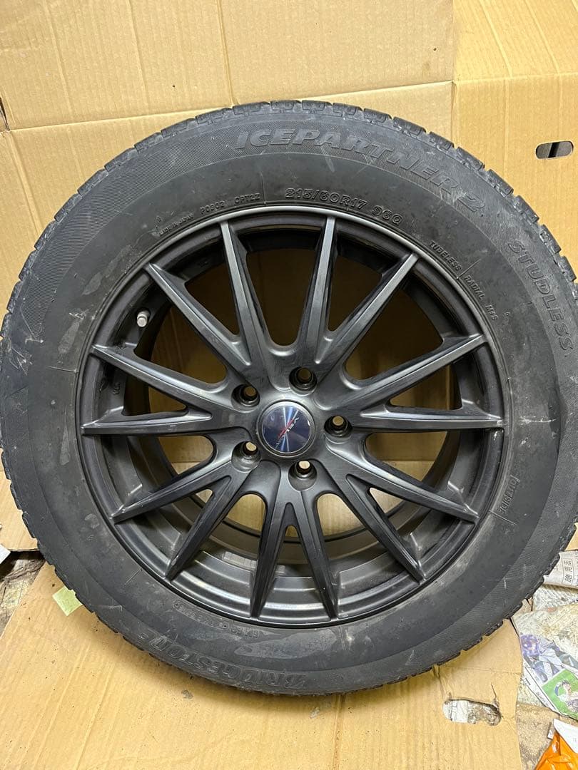 c-hr タイヤ　ホイール