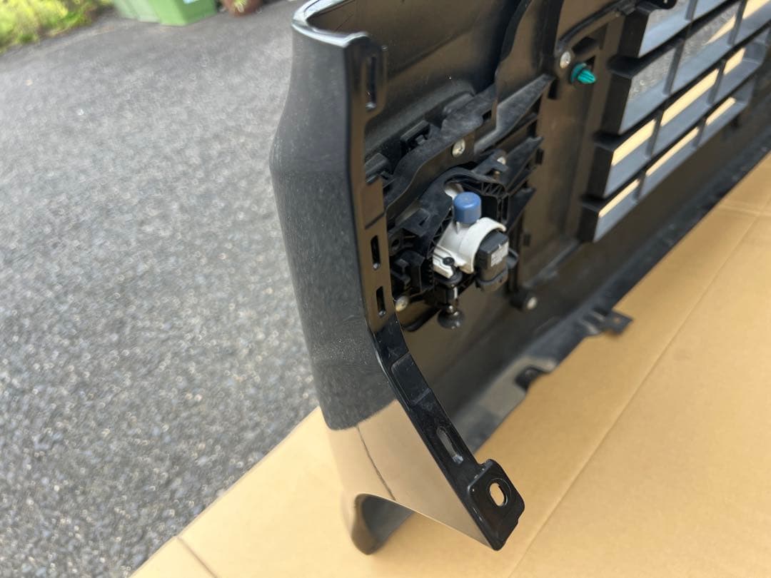 エヴリィワゴン フロントパンパー フォグランプ付DR17V 中古 エヴリィワゴン フロントパンパー フォグランプ付DR17V 中古