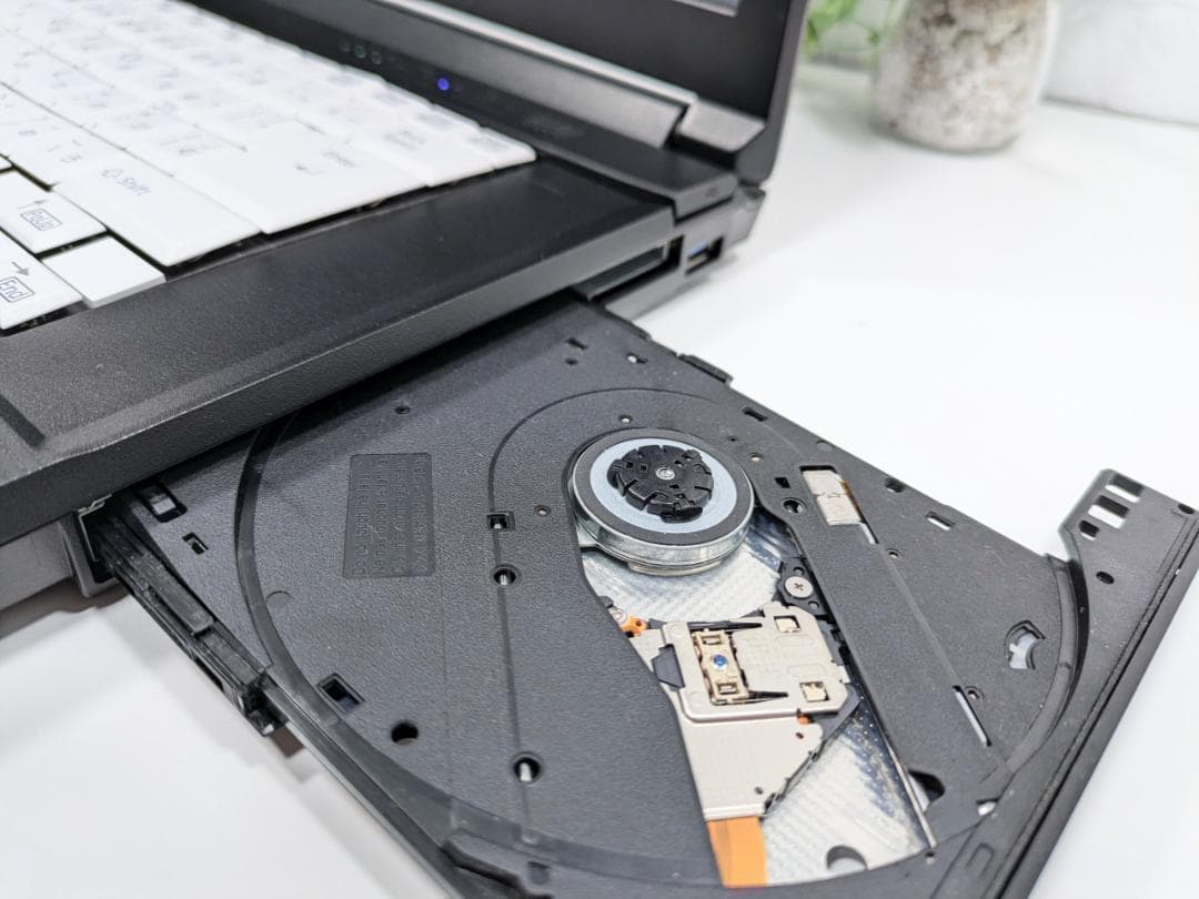 Windows11ノートパソコン✨オフィス付き✨富士通　爆速SSD　Wi-Fi