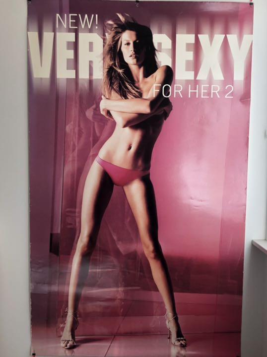 11760円 高品質新品 Victoria's Secret プロモ ポスター 店舗用 非売品
