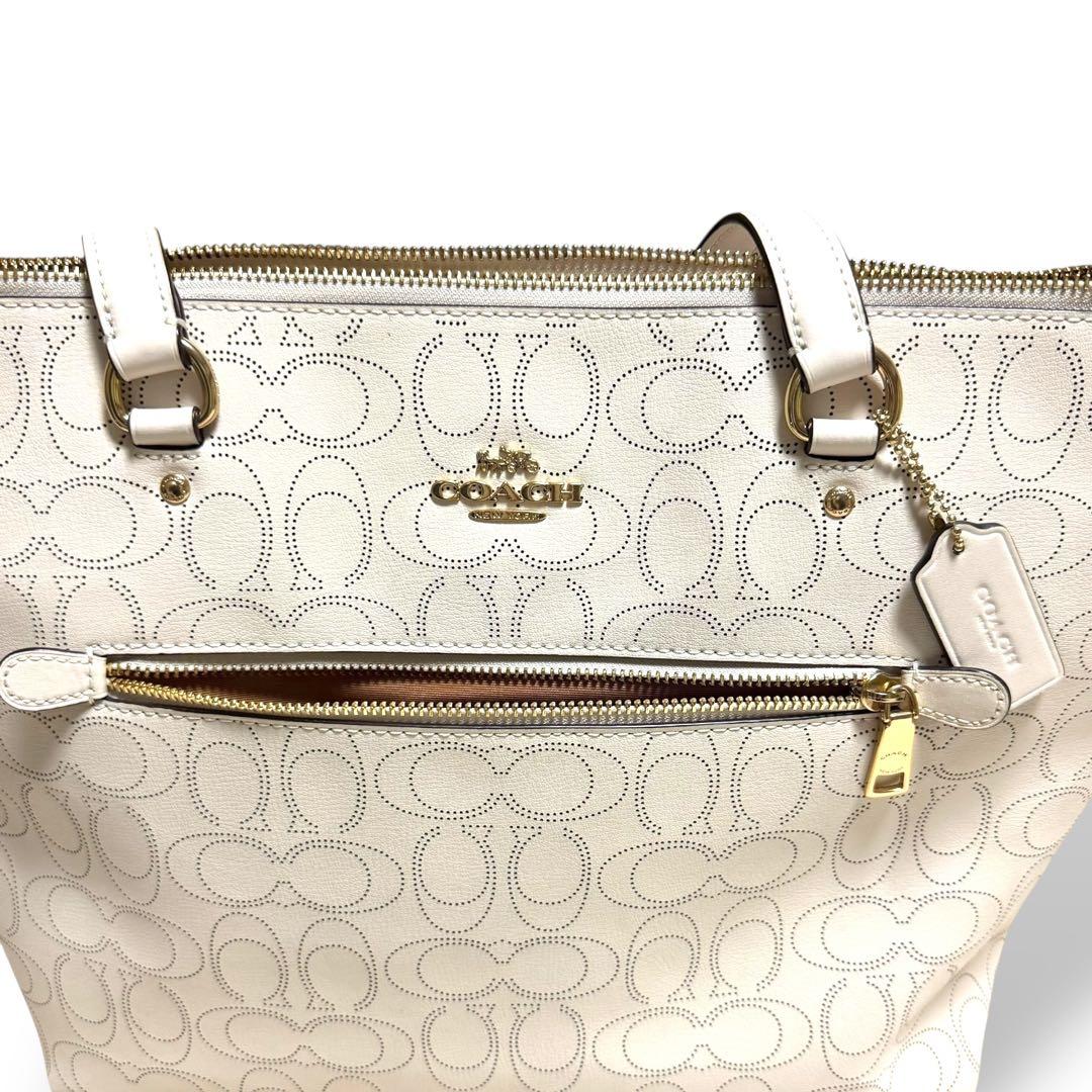 COACH 、ホワイト、トートバッグ COACH 、ホワイト、トートバッグ