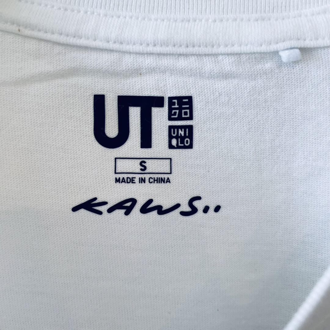 新品　カウズ　KAWS×ユニクロ　限定コラボデザイン　希少なファーストＴシャツ