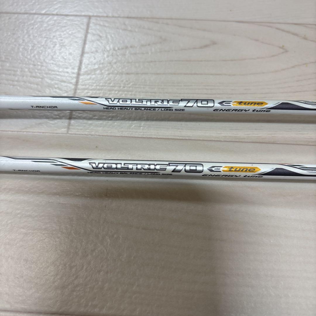 VOLTRIC 70 バドミントンラケット 2本セット - メルカリ
