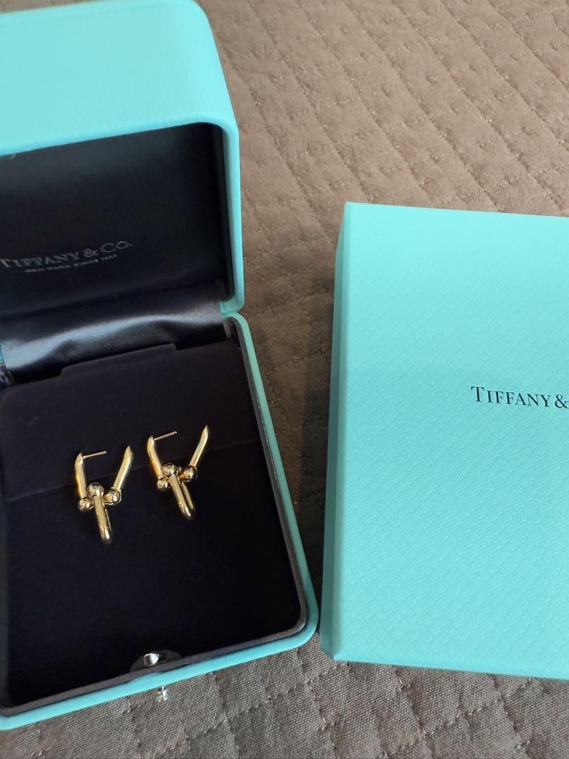 Tiffany ハードウェア ミディアム リンク ピアス