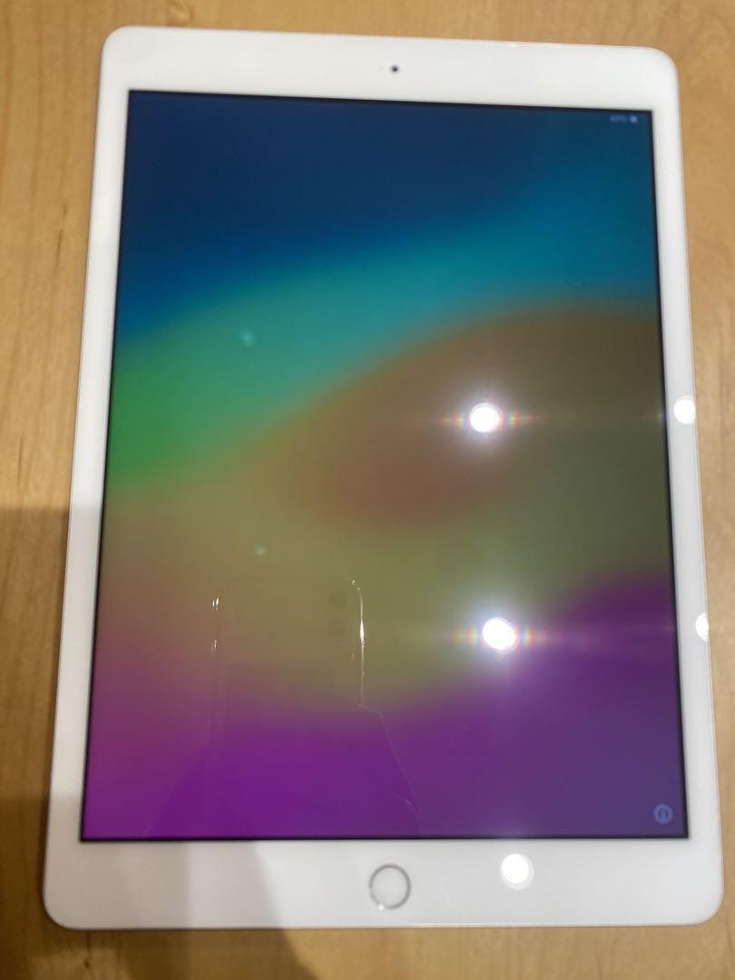 iPad 10.2インチ 第8世代 32GB シルバー MYLA2J/A
