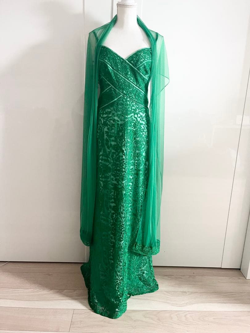 Tadashi Shoji グリーンドレス US 4 シフォン付き Tadashi Shoji グリーンドレス US 4 シフォン付き - メルカリ